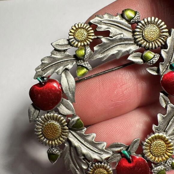 Signed JJ Red Apple & Sunflower Wreath Brooch Pin Pewter Tone Jonette Jewelry - Picture 7 of 10